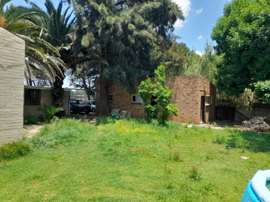 7 Bedroom Property for Sale in Bloemfontein Free State